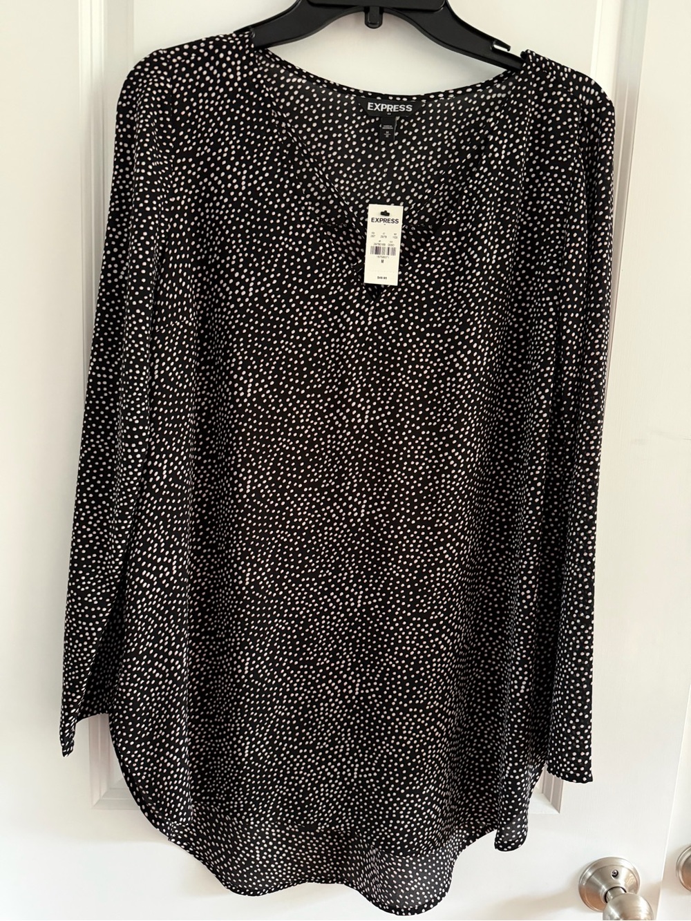 Express Black & White Dot V-Neck Long Sleeve Blouse - Polka Dot Print